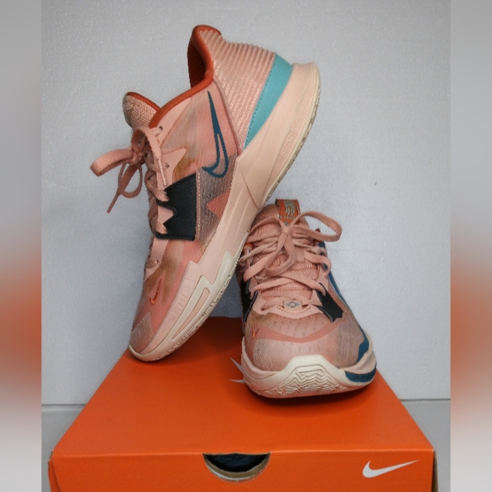 Nike Kyrie Low 5 'Light Madder Root'